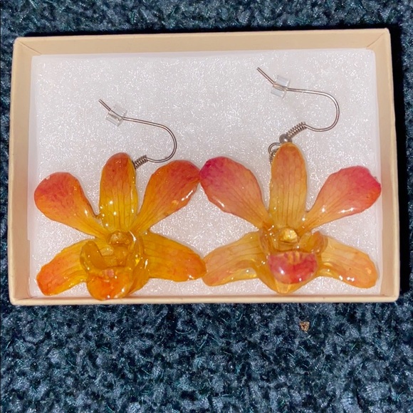 Real Orchid Flower Earrings - Picture 2 of 2